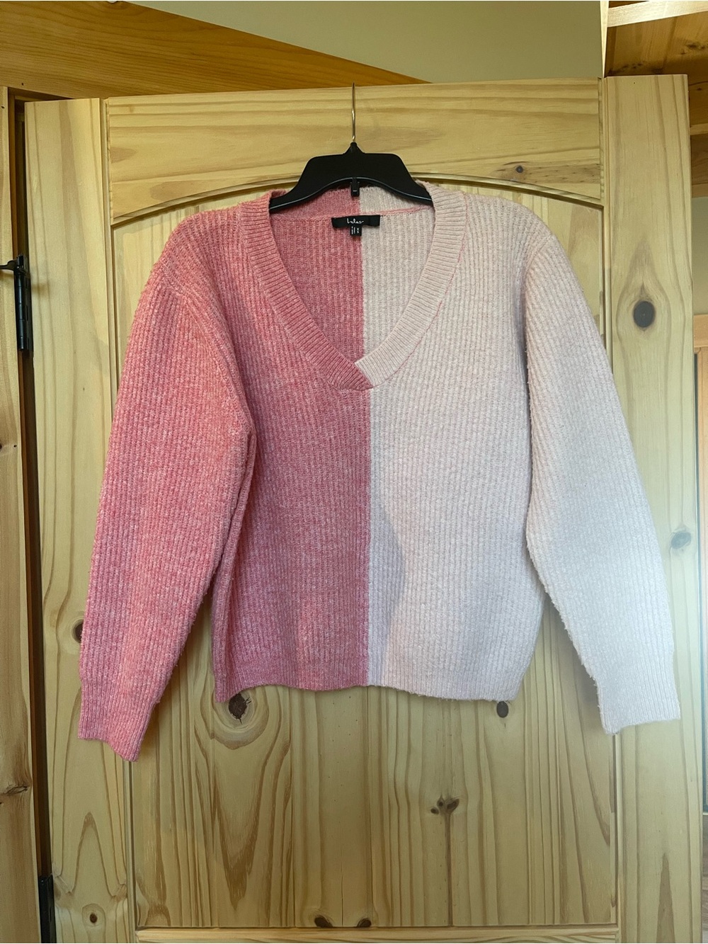Lulu's Two-Tone Pink V-Neck Sweater